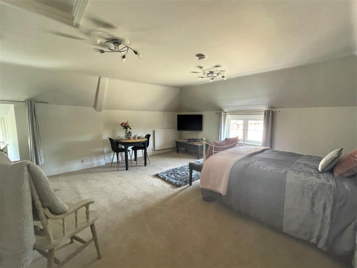 The Dairyman Suite Moreton  外观 照片